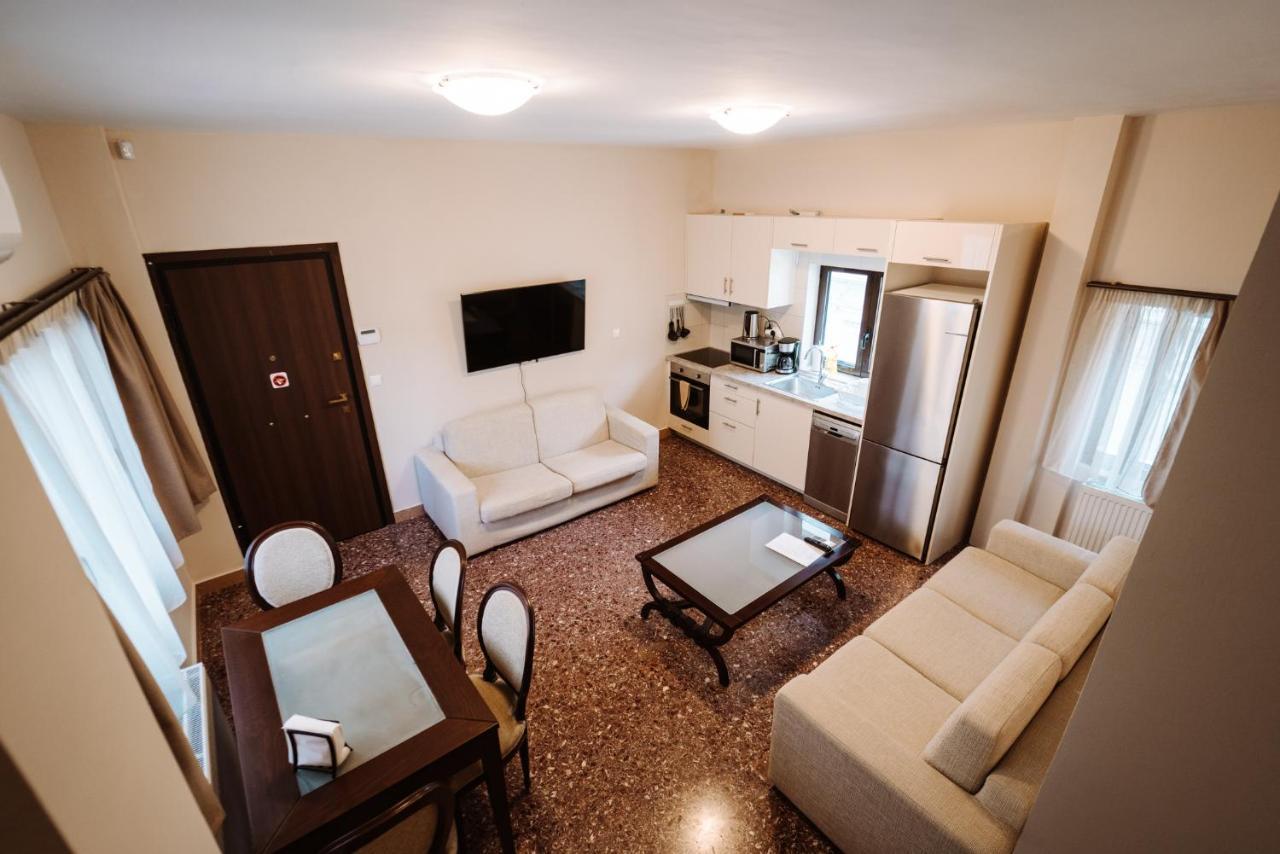 Luxury Apartment In Plaka - Acropolis Atenas Exterior foto